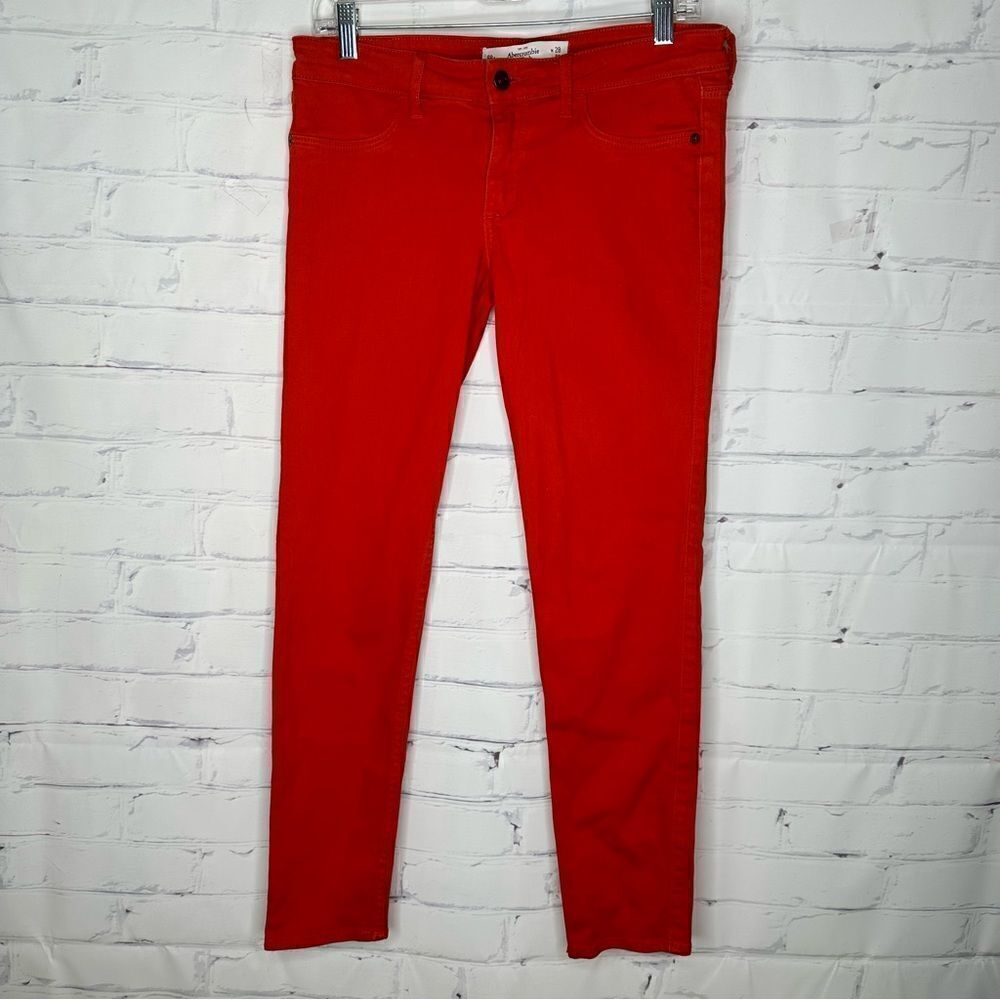 Abercrombie‎ & Fitch size 6R (28/29) reddish orange jeans